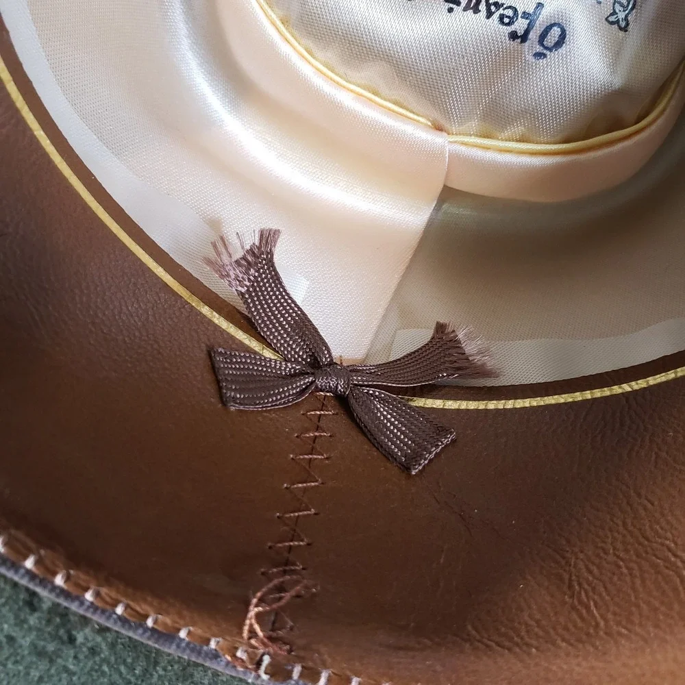 O'Farrell Hat Company Custom Premium Beaver Felt Cowboy 6 7/8 Feather Rope